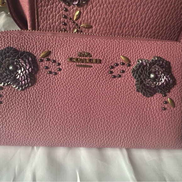 🌸Coach Sequin Primson Tea Rose Rogue 25 Set-HTF AND RARE - Picture 15 of 16